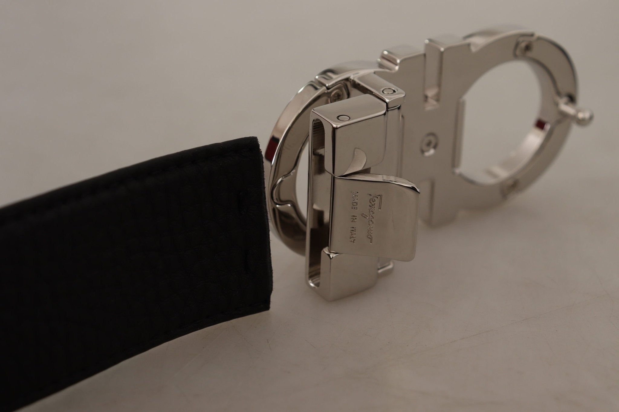 Salvatore Ferragamo Brown and Black Calf Leather Reversible Belt - Fizigo